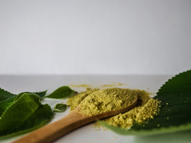 Kratom je ve mnoha zemích EU zcela zakázán, ČR jako jediná země prodej reguluje